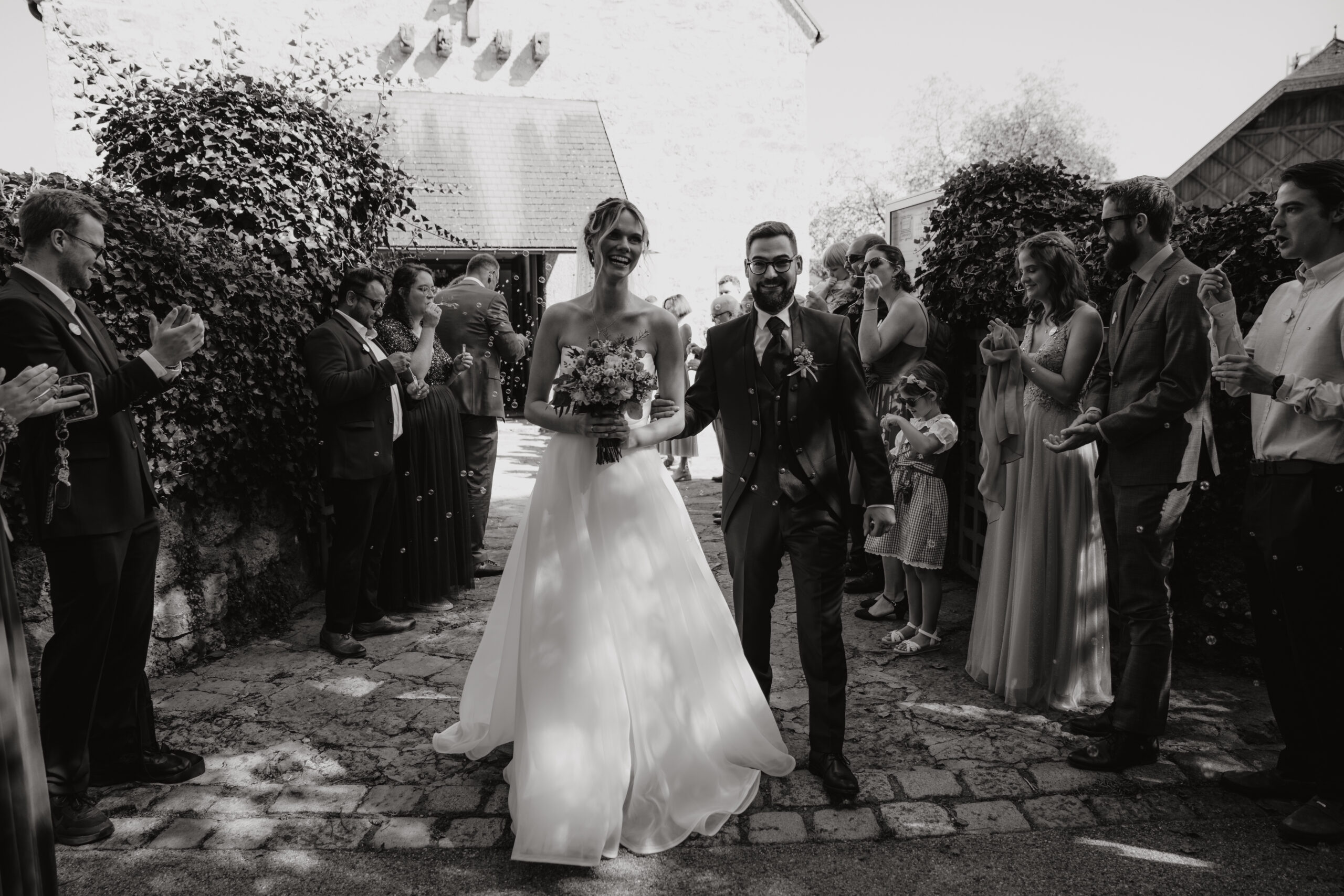 Auszug aus der Kirche in Salzburg